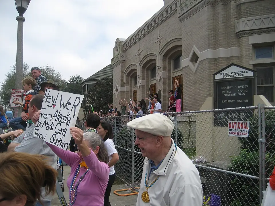 Krewe of Carrollton parade 2009 — photo from Wikimedia Commons
