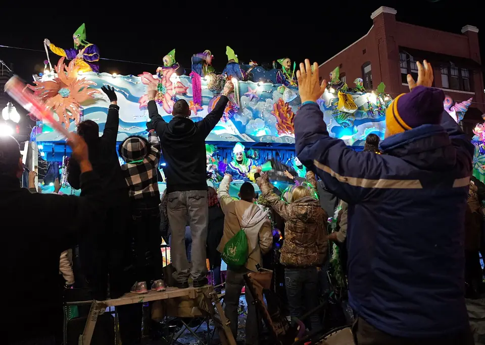 Krewe of Endymion 2016 — photo from Wikimedia Commons