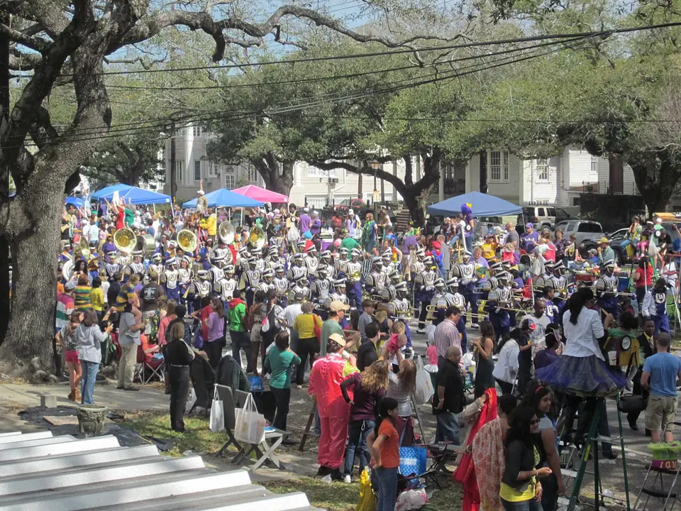Rex parade 2012 on Napoleon Avenue — photo from Wikimedia Commons